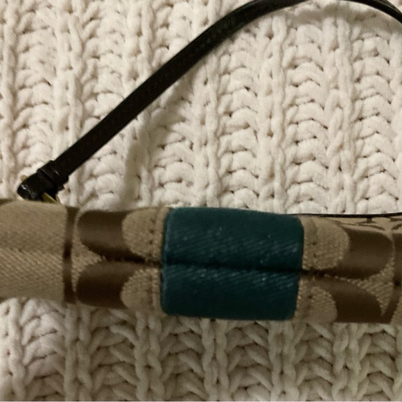 Coach Mini EUC - Picture 4 of 7